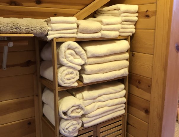 Abundant towels & linens